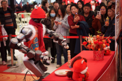 <strong>场竞逐大概才方才起头</strong>